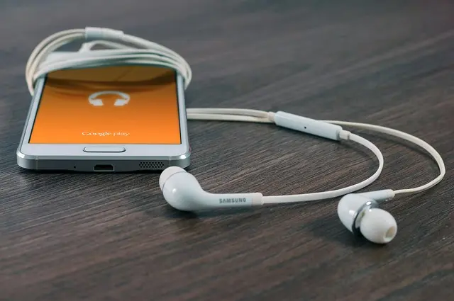 Cómo seleccionar la mejor plataforma de streaming de música